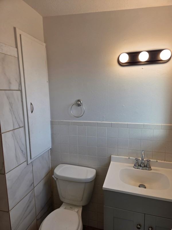 5620 Salem Dr - Photo 7 of 14