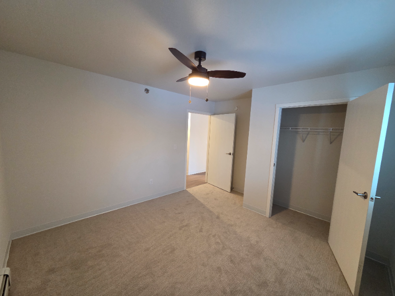 211 1St Ave Nw Hankinson Nd #5 - Photo 5 of 7