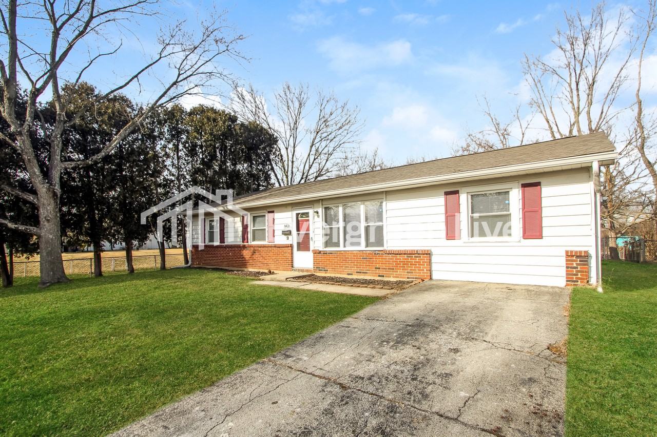 8426 Montery Rd - Photo 2 of 15