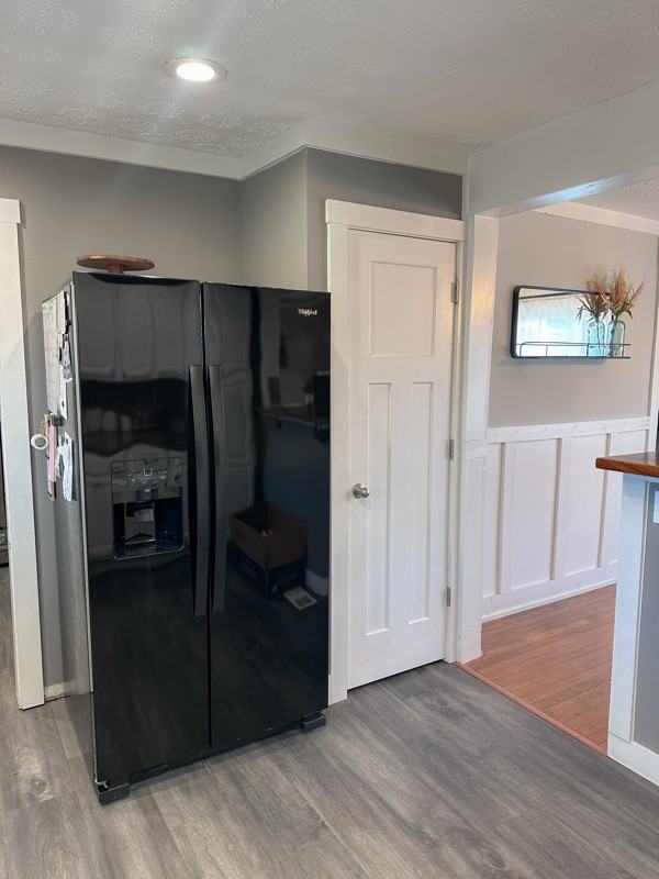 222 S Vine St - Photo 3 of 18