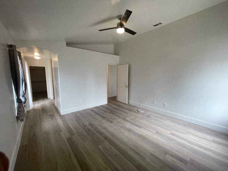 3713 White Sands Dr - Photo 7 of 19