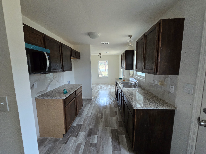 810 S Cooper Ave - Photo 4 of 19