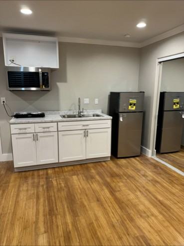 23401 Schoenborn St #B - Photo 2 of 7