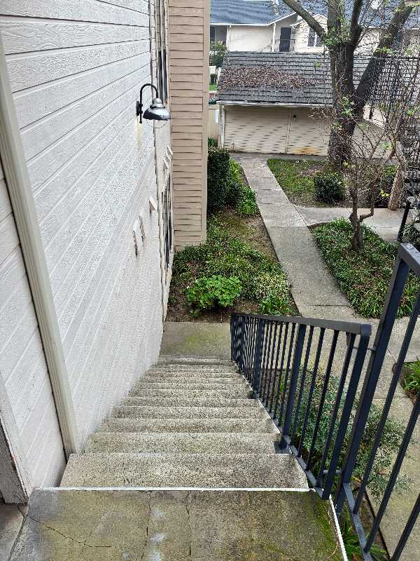 2401 Eilers Ln - Photo 2 of 20