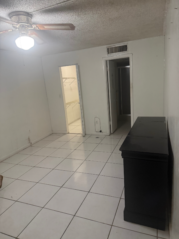 14201 N Kendall Dr #105 - Photo 4 of 5