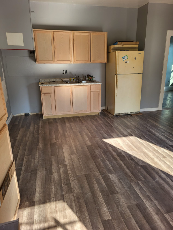 539 Avenue A #A - Photo 3 of 3