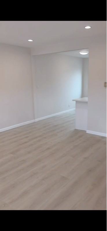 1435 E Maple St #I - Photo 2 of 10