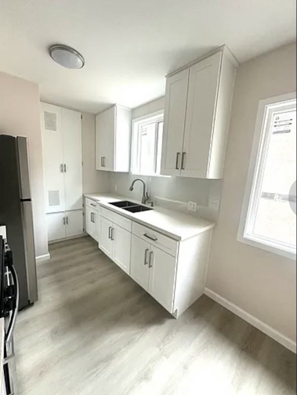 325 E Verdugo Ave #A - Photo 3 of 7