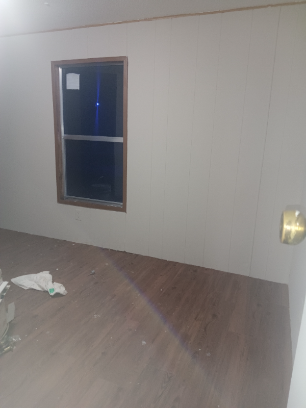 305 Dowtin Ln - Photo 5 of 6