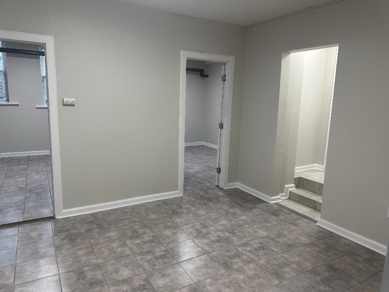 9 Bentley Ave #17B - Photo 4 of 20