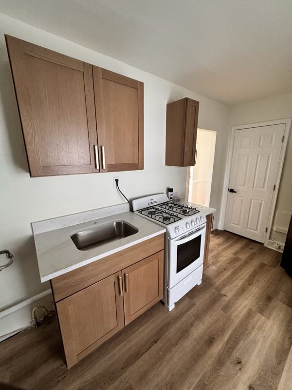 21 E Mount Pleasant Ave #3 - Photo 7 of 9