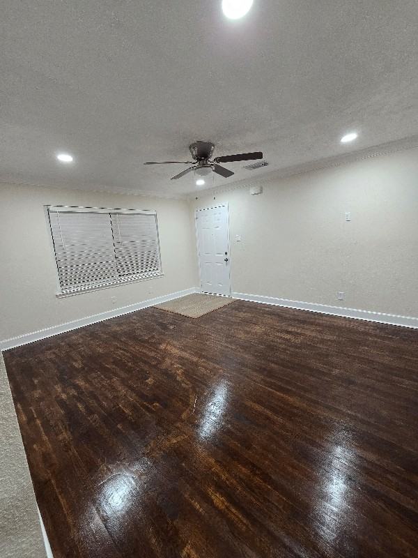 3511 Washington St - Photo 5 of 18