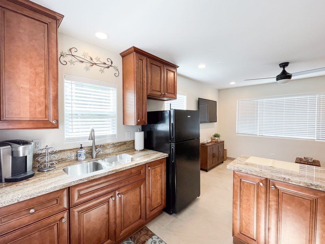 4177 4th Ave ##1 - Photo 5 of 7