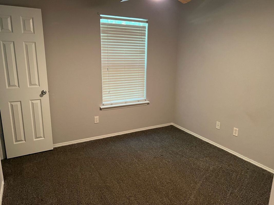 3617 S Mirror St - Photo 6 of 9