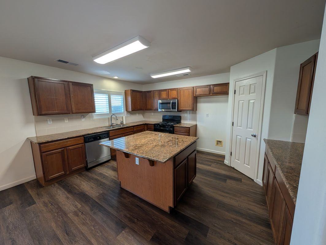 3200 S Jensen Ct - Photo 2 of 3