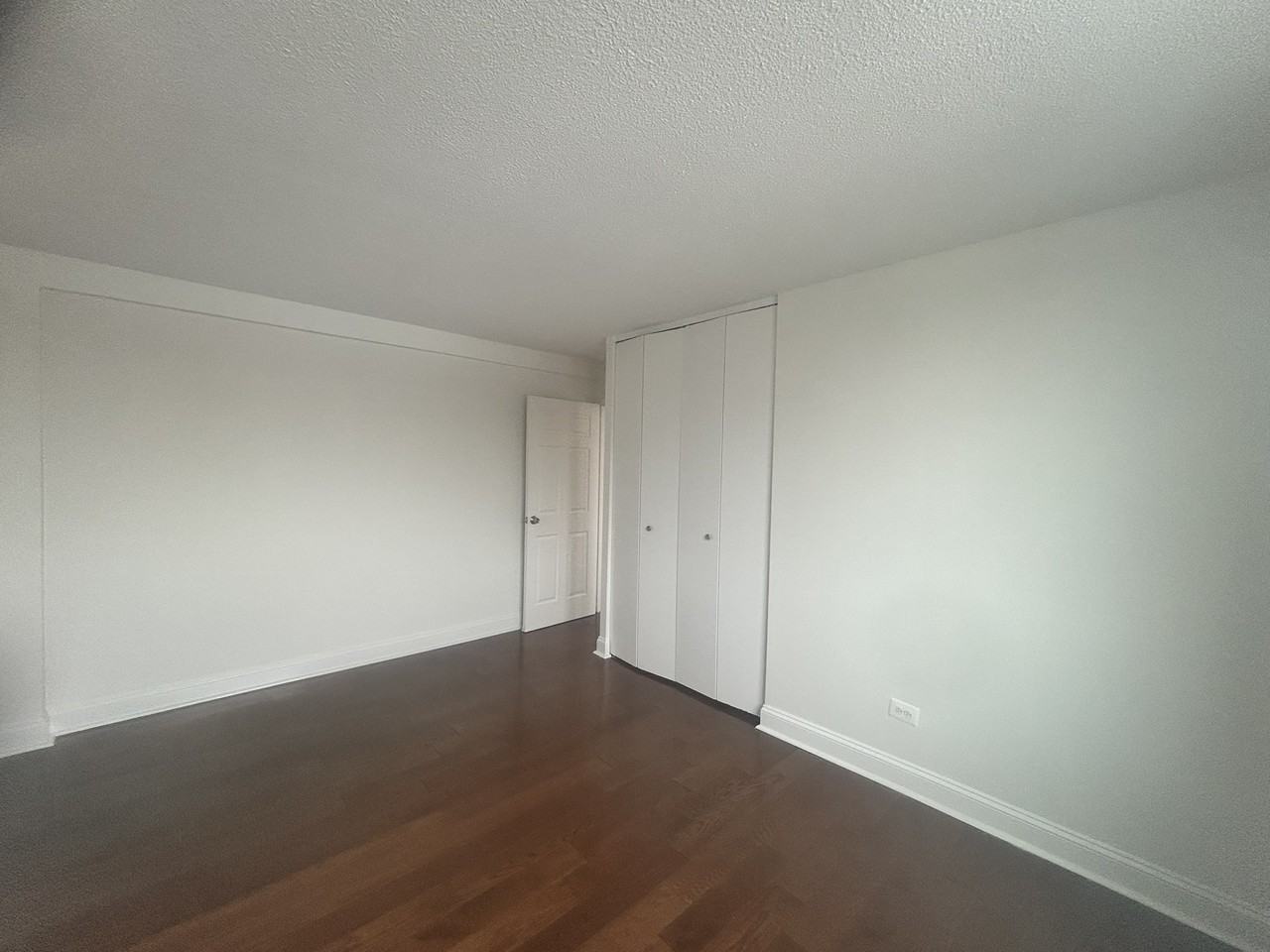 3333 Broadway - Photo 7 of 9