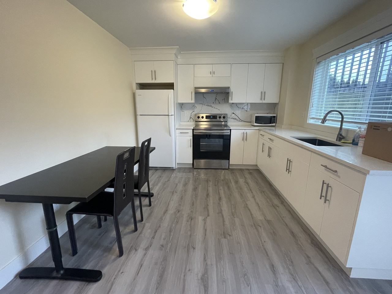 800 Grove Avenue - Photo 3 of 10