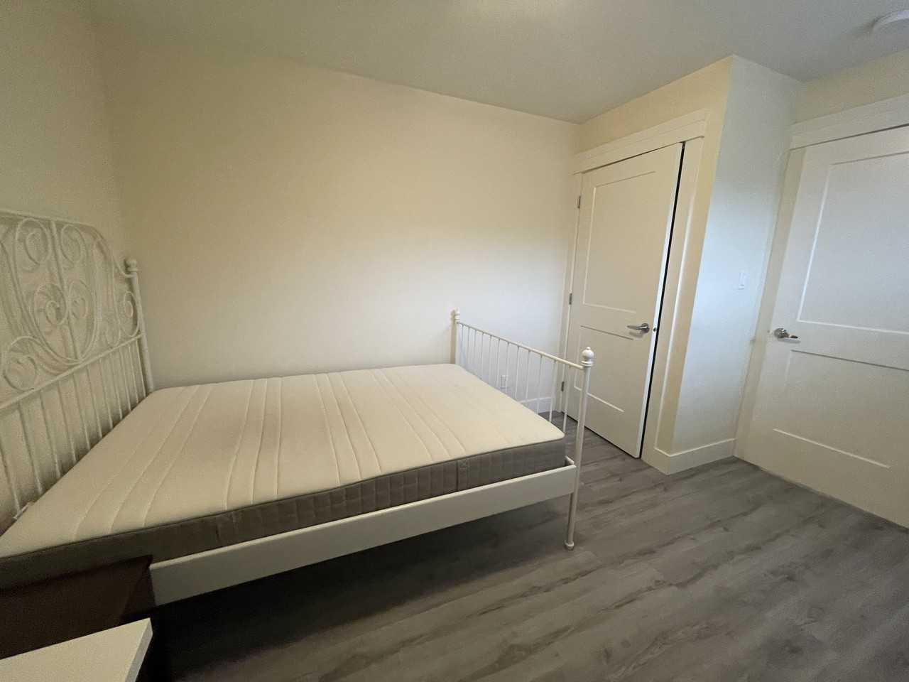 800 Grove Avenue - Photo 6 of 10