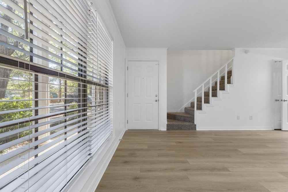 3360 Colonial Oaks Dr #10C - Photo 4 of 17