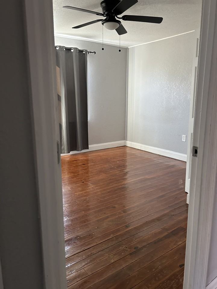 178 Hillside Rd #178 - Photo 4 of 8