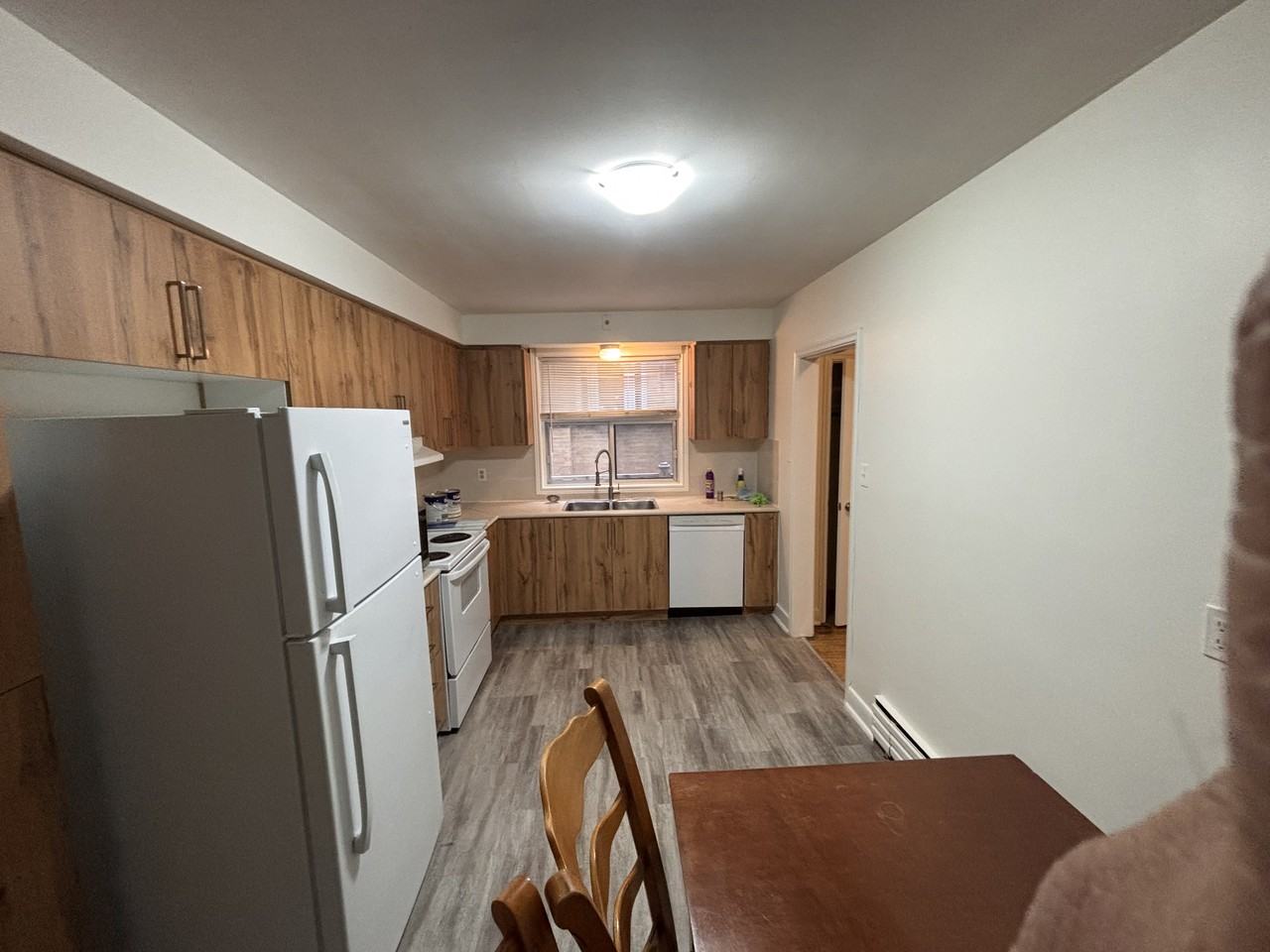 429 Lawrence Avenue West #3 - Photo 4 of 8