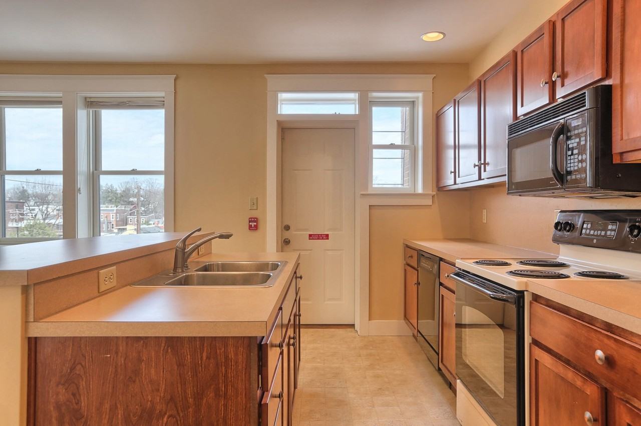 353 W King St #2 - Photo 2 of 28