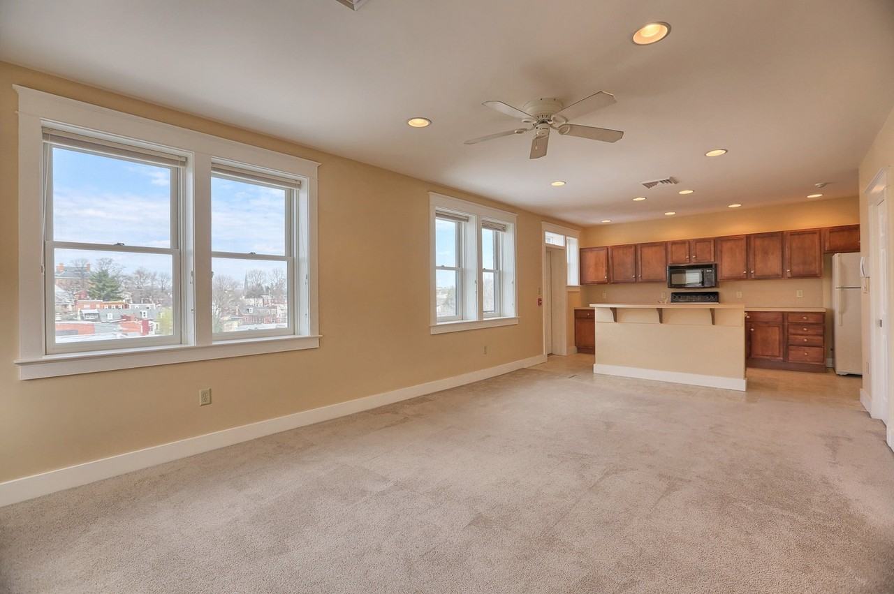 353 W King St #2 - Photo 6 of 28