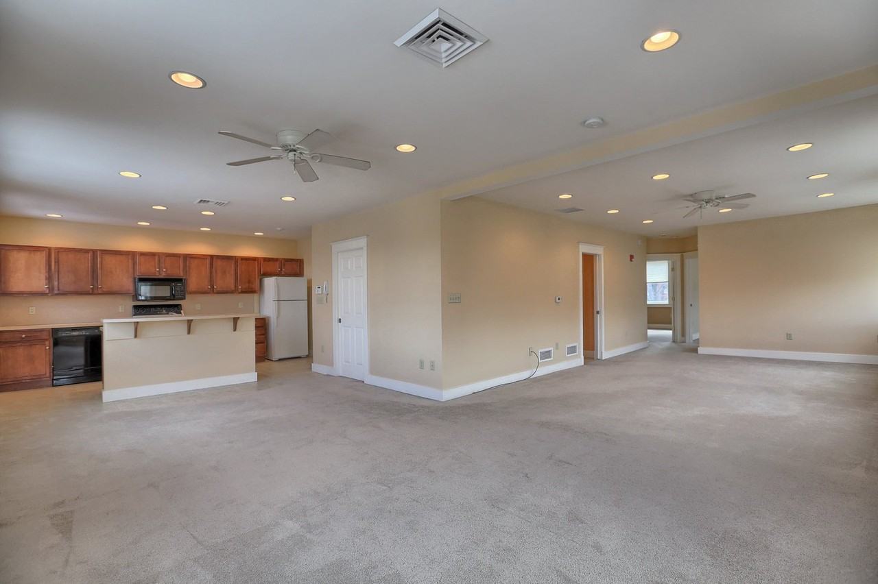 353 W King St #2 - Photo 7 of 28