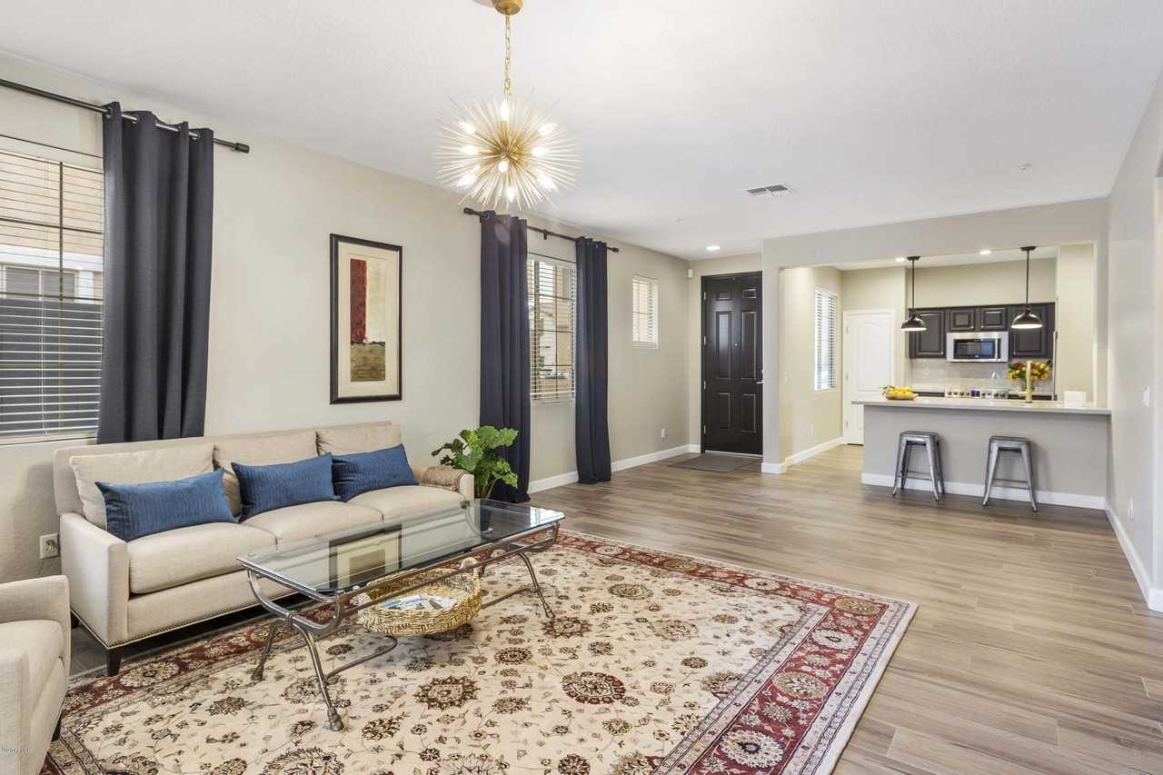 3854 E Flower St - Photo 4 of 20