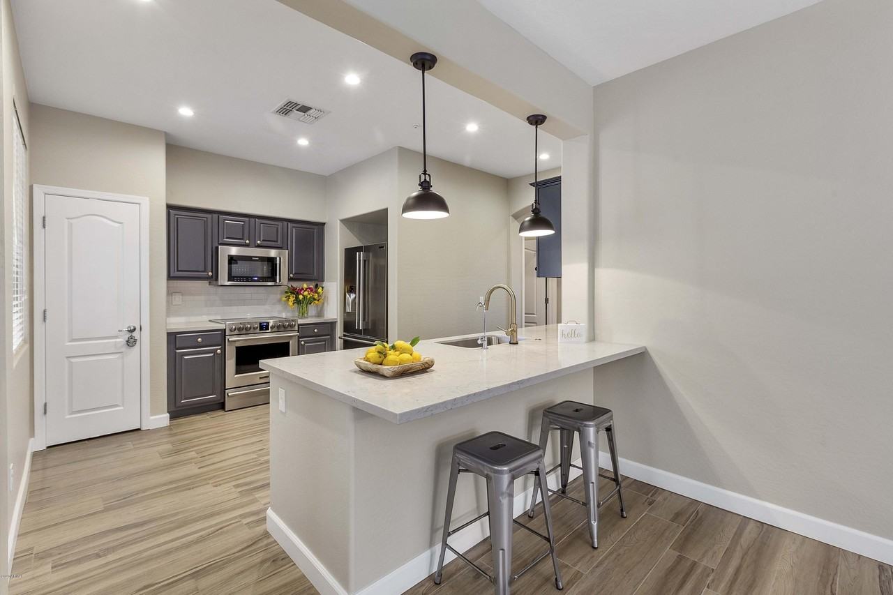 3854 E Flower St - Photo 6 of 20