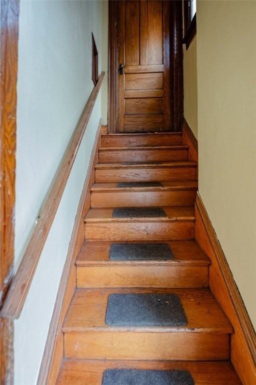 7 Arlington St - Photo 2 of 21