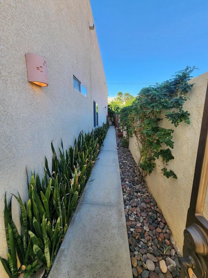 54035 Avenida Martinez - Photo 3 of 29