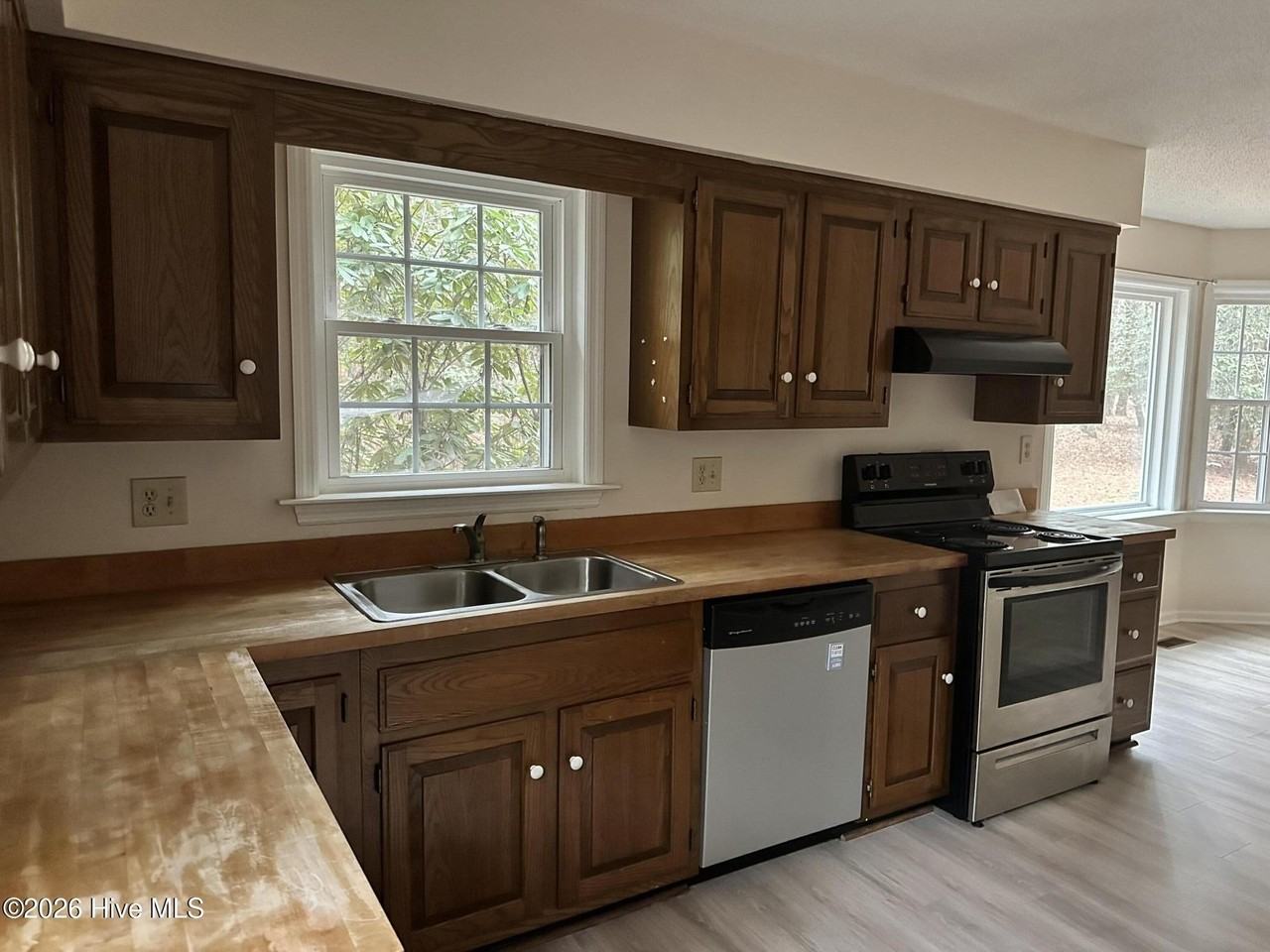 1624 E Indiana Ave Apt 10 #10 - Photo 6 of 16