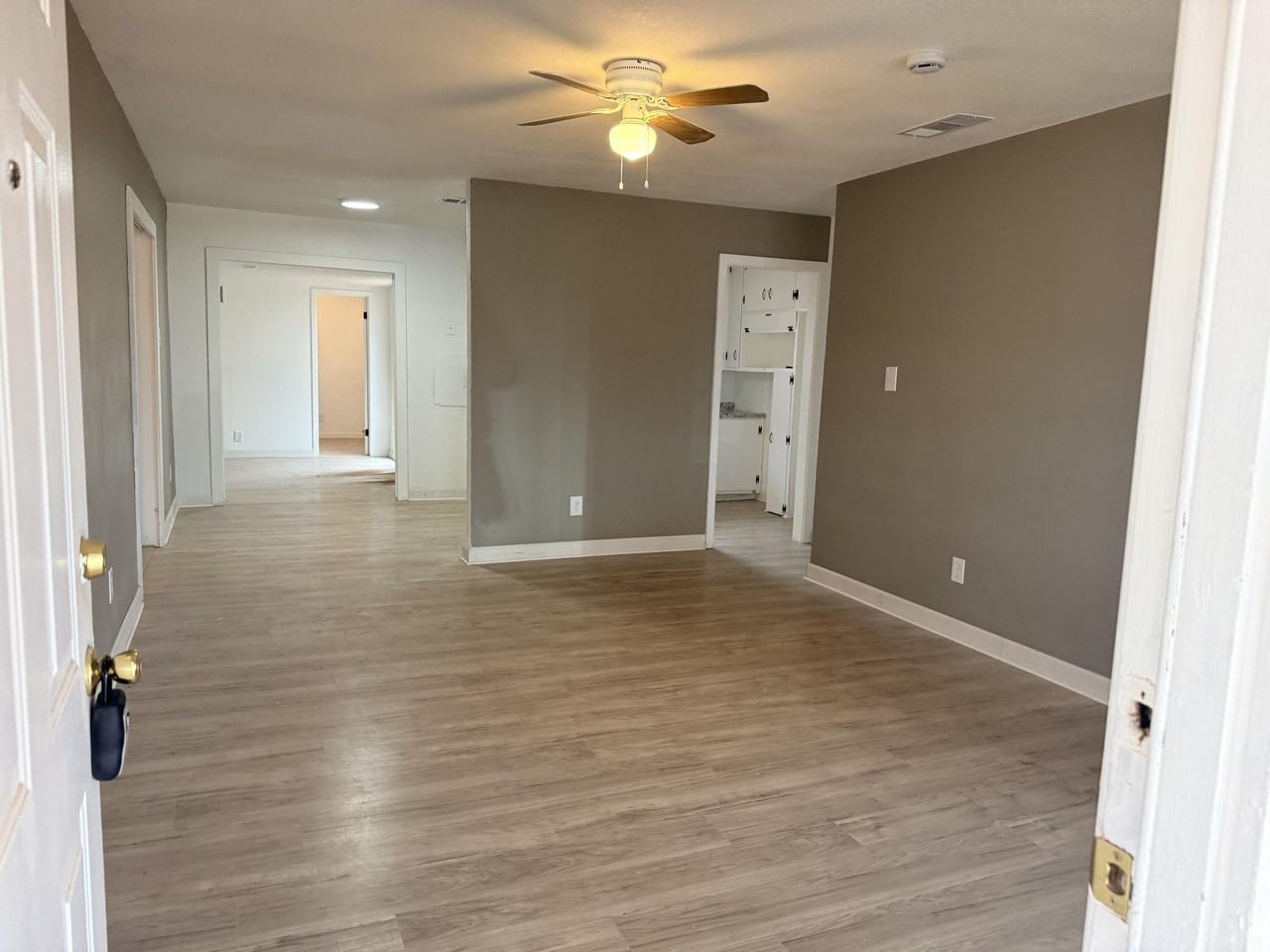 1801 E 2nd St - Photo 2 of 25