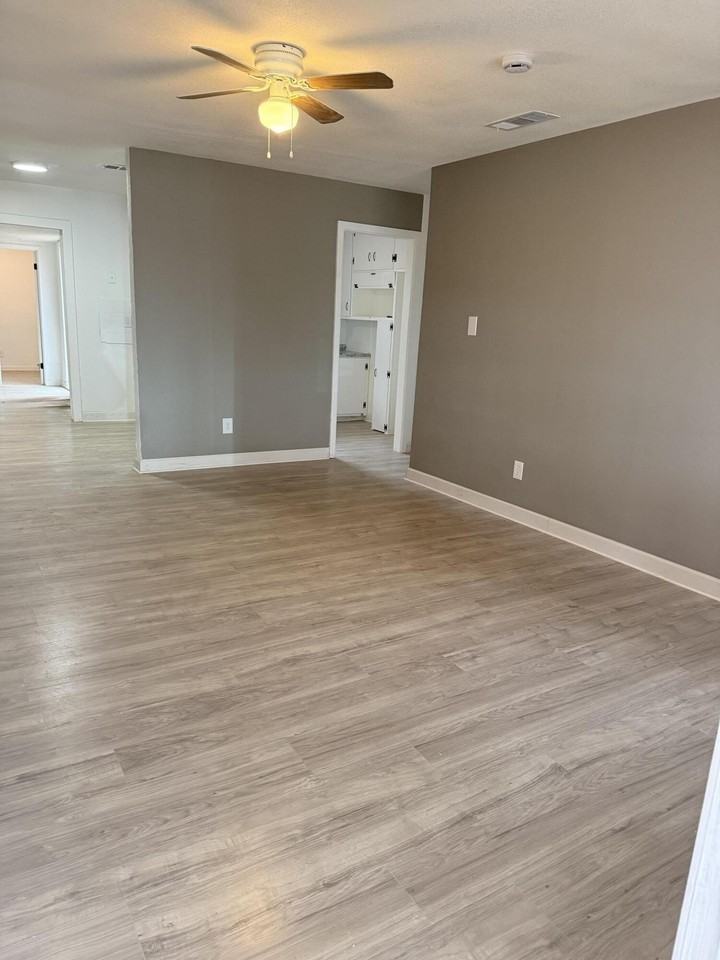 1801 E 2nd St - Photo 3 of 25