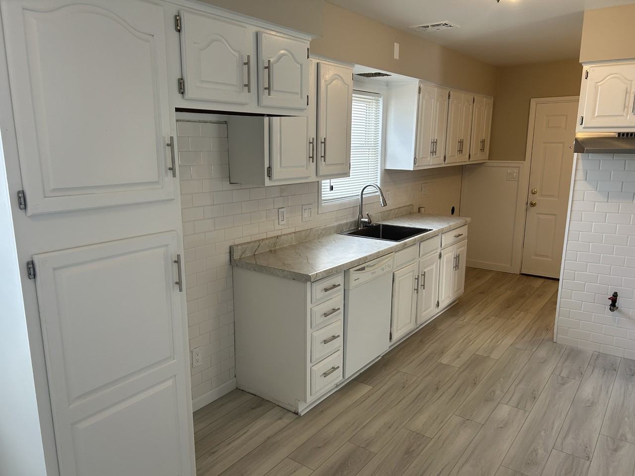 2132 Mccartney Rd #1 - Photo 3 of 18