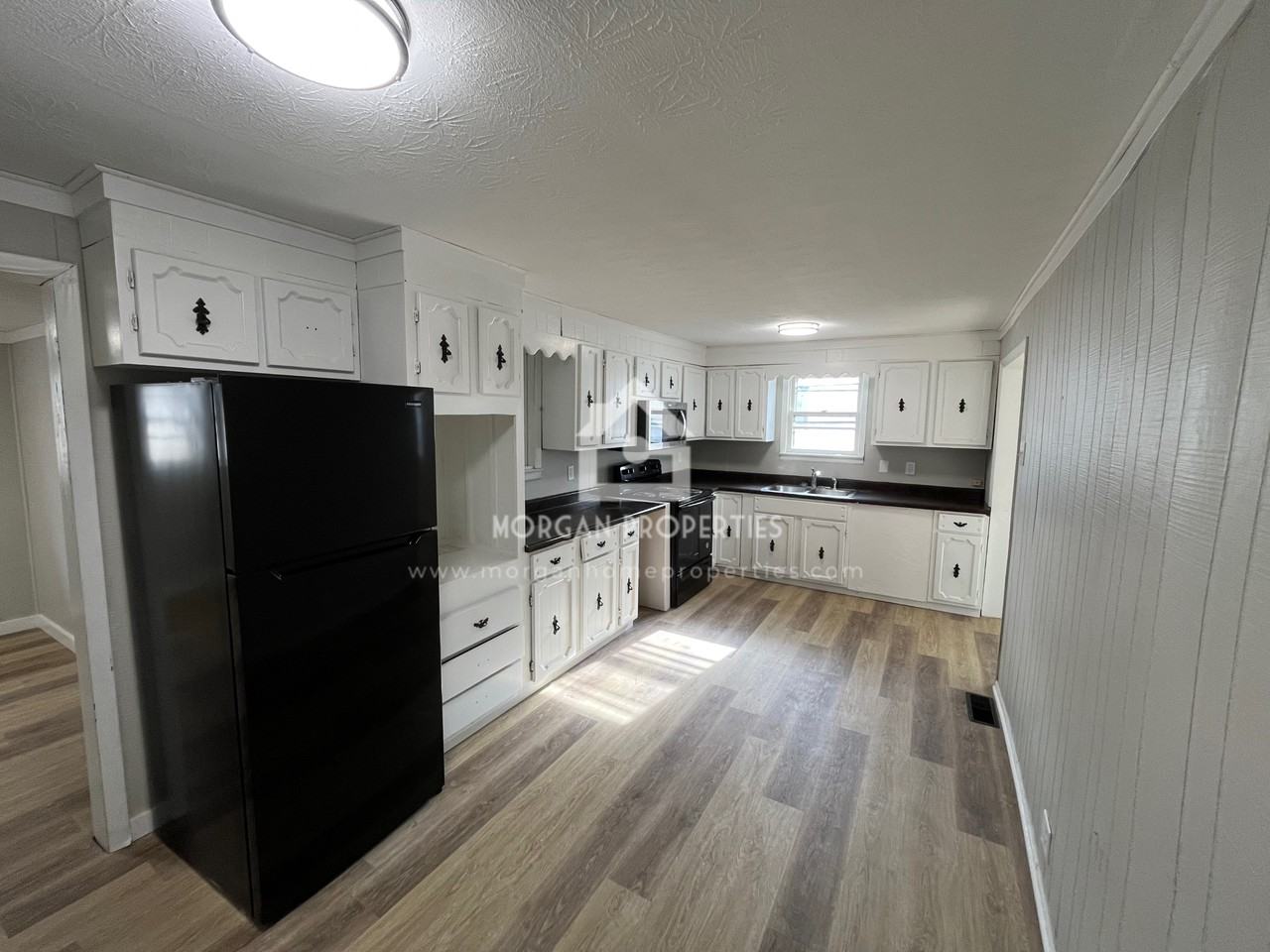 324 Park Ave #1 - Photo 3 of 8