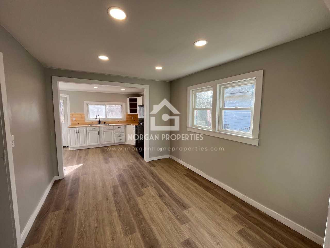 2319 G Ave #1 - Photo 3 of 9