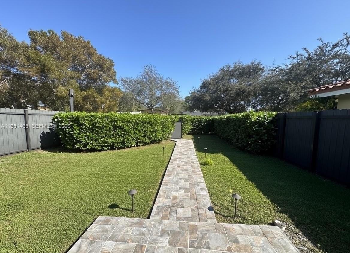 10504 Sw 77th Ct #10504 - Photo 2 of 16