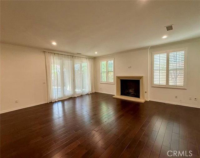 310 Bronze - Photo 5 of 8