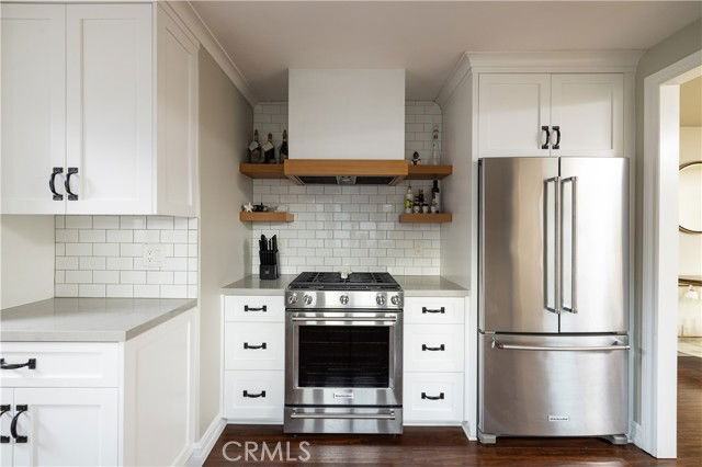 407 16th Pl - Photo 7 of 8