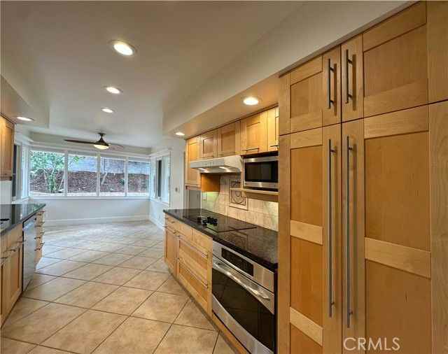 1210 Sandpoint Way - Photo 4 of 8