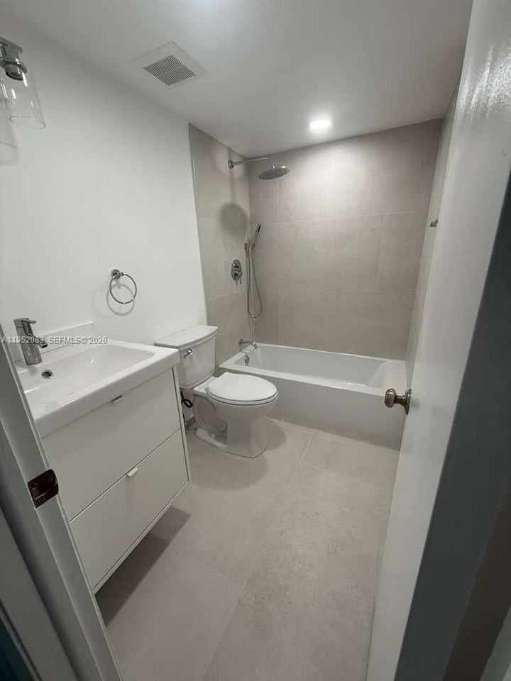 2055 Sw 122nd Ave #518