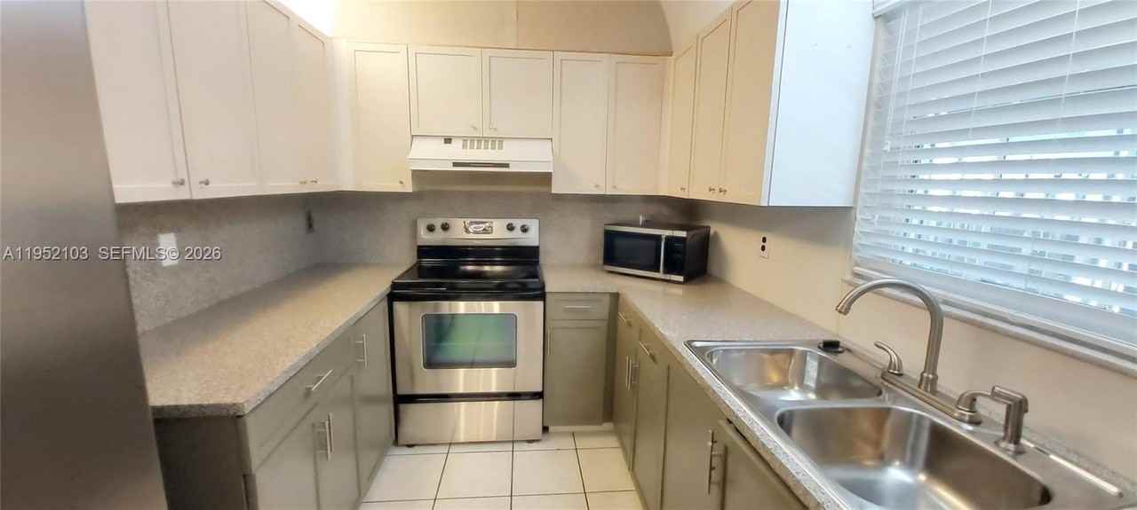 4992 Sw 123rd Ter #4992 - Photo 7 of 22