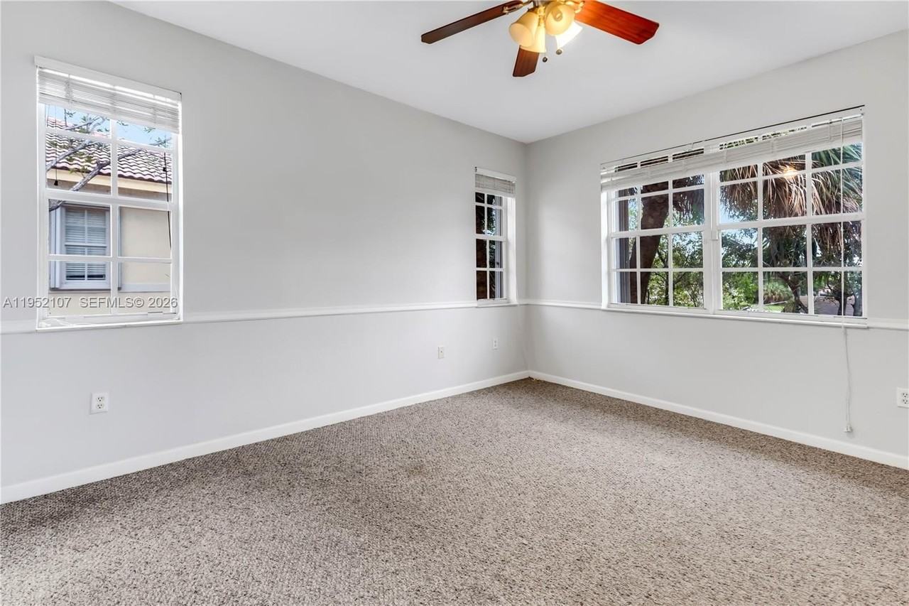 2540 Sw 85th Ter #101 - Photo 7 of 50