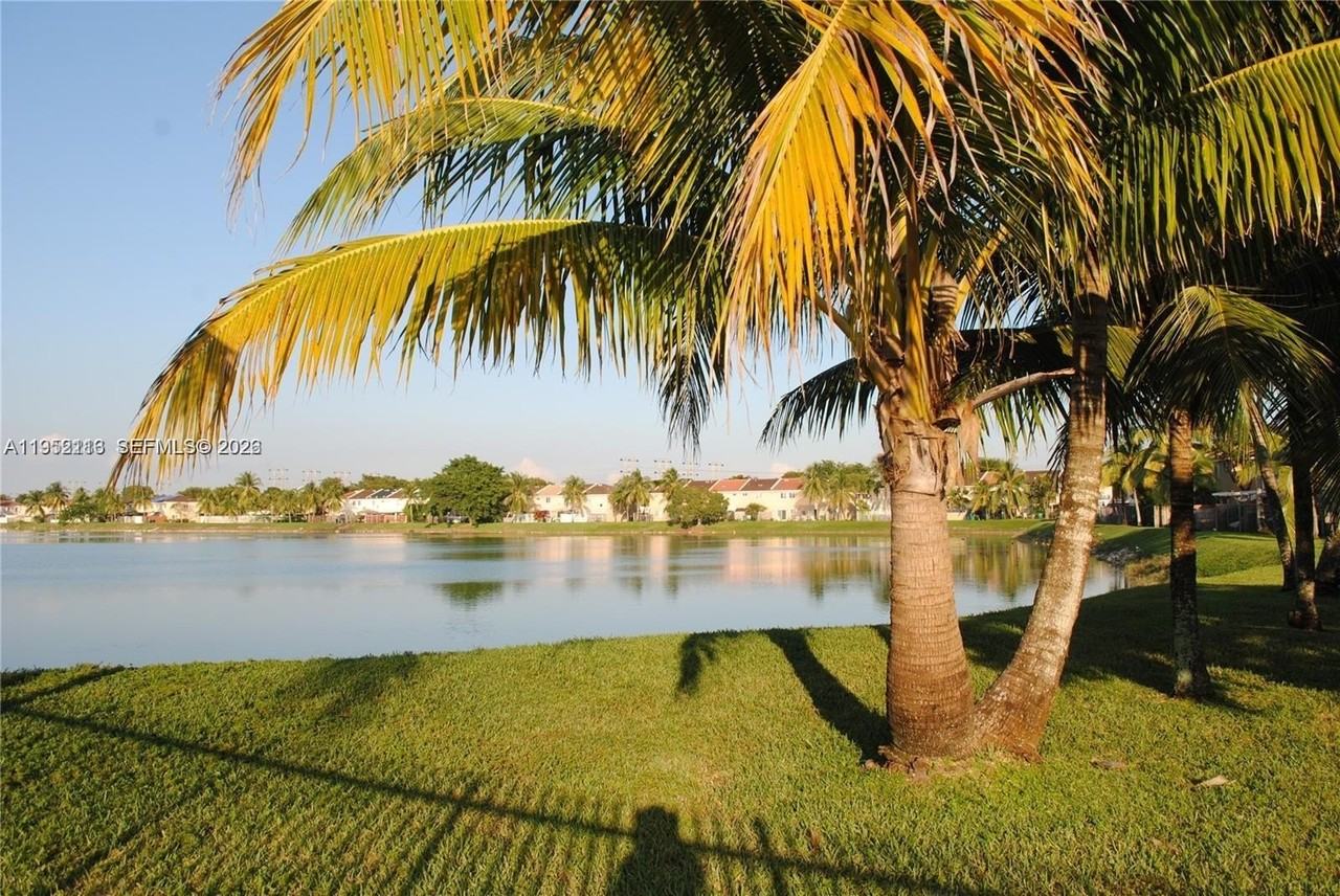 14108 Sw 179th St #14108 - Photo 2 of 19