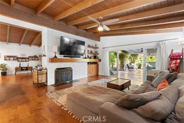 4835 Almidor Ave - Photo 2 of 8
