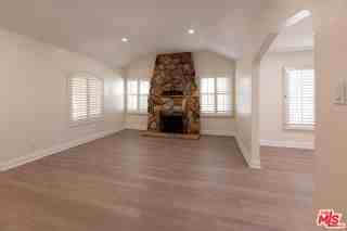 4360 Kraft Ave - Photo 6 of 8