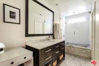 428 N Harper Ave - Photo 2 of 8