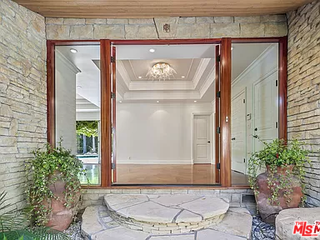 1681 Stone Canyon Rd - Photo 4 of 8